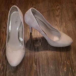 Mossimo Cream Faux Suede Heels